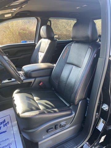 2022 Nissan Titan 4x4 Crew Cab PRO-4X