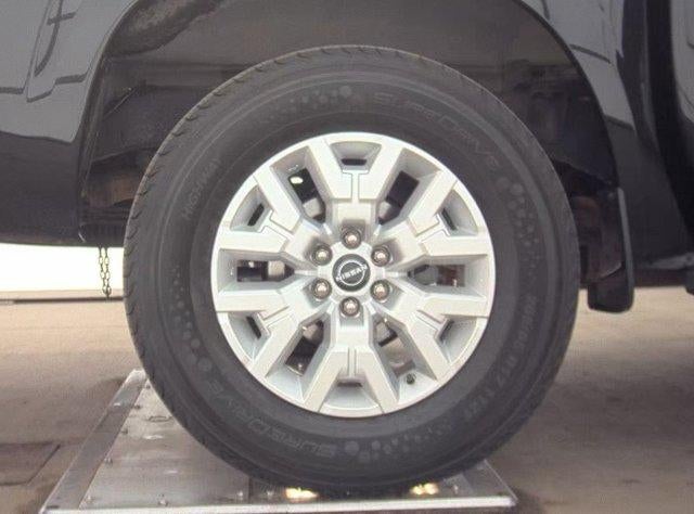 2022 Nissan Frontier Crew Cab 4x4 SV Auto