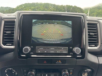 2022 Nissan Frontier Crew Cab 4x4 SV Auto