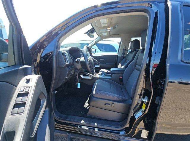 2022 Nissan Frontier Crew Cab 4x4 SV Auto