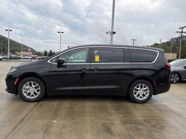 2025 Chrysler Pacifica Select FWD