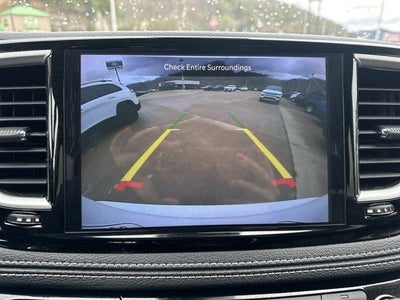 2023 Chrysler Pacifica Hybrid Touring L FWD