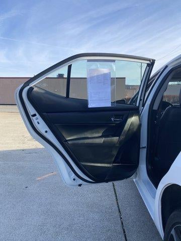 2018 Toyota Corolla SE CVT (Natl)