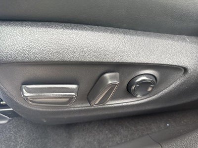 2024 Toyota RAV4 Hybrid XLE Premium AWD (Natl)