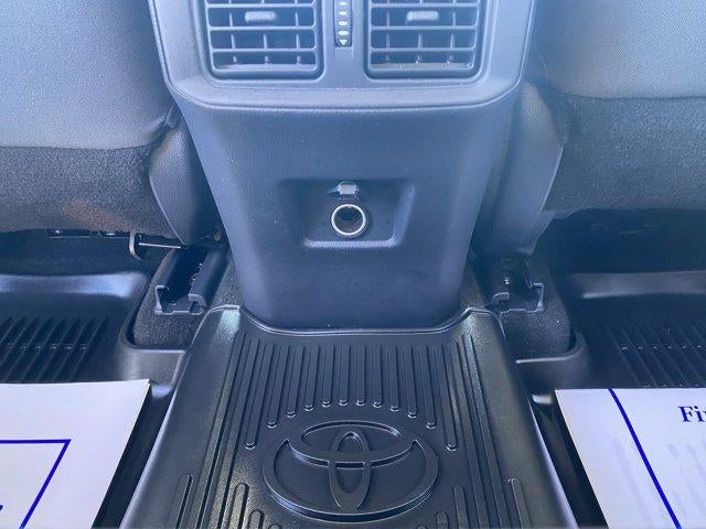 2024 Toyota RAV4 LE AWD (Natl)