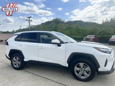 2025 Toyota RAV4 XLE AWD (Natl)
