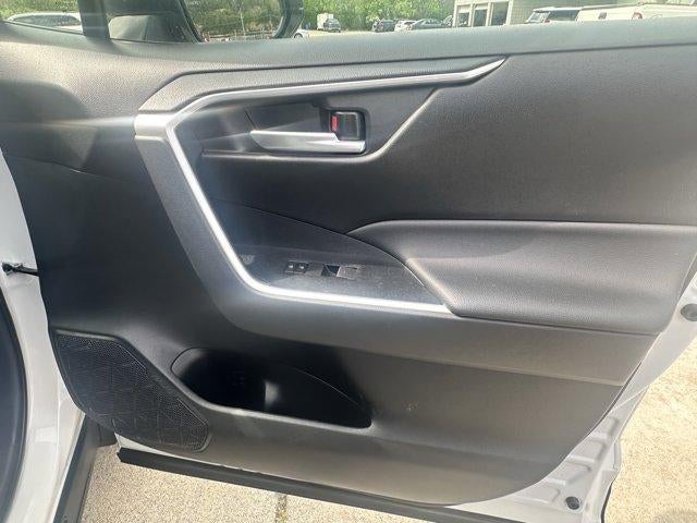 2025 Toyota RAV4 XLE AWD (Natl)