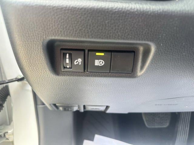 2025 Toyota RAV4 XLE AWD (Natl)
