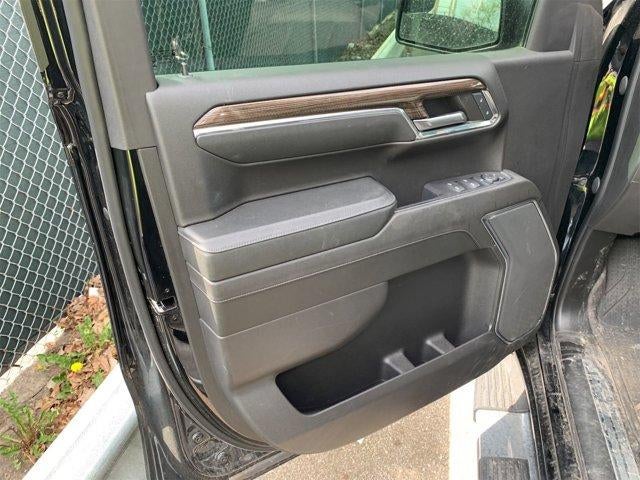 2024 Chevrolet Silverado 1500 Crew Cab Short Box 4-Wheel Drive LT 1LT