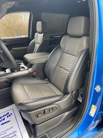 2023 Chevrolet Silverado 1500 Crew Cab Short Box 4-Wheel Drive ZR2