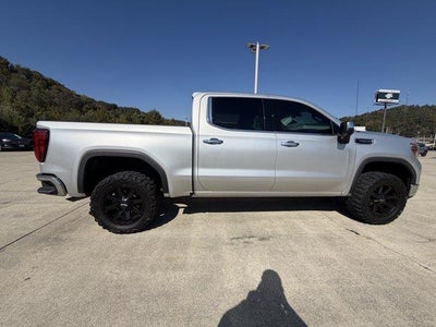 2019 GMC Sierra 1500 Crew Cab Short Box 4-Wheel Drive SLT