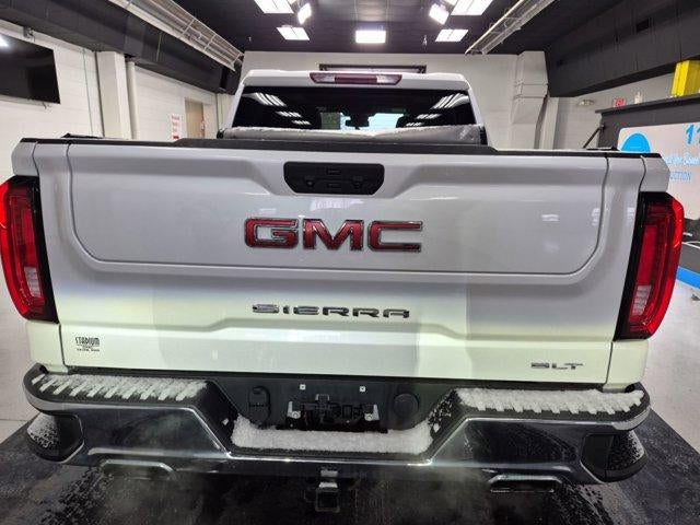 2022 GMC Sierra 1500 Crew Cab Short Box 4-Wheel Drive SLT