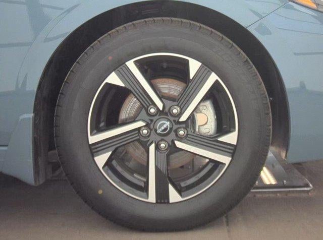2024 Nissan Sentra SV CVT