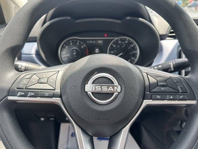 2023 Nissan Versa SV CVT