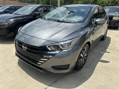 2023 Nissan Versa SV CVT