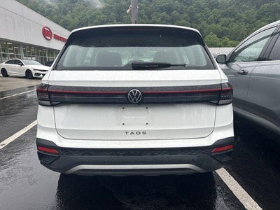 2025 Volkswagen Taos S FWD