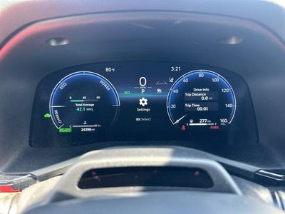 2025 Toyota Camry LE (Natl)