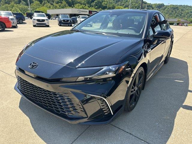 2025 Toyota Camry LE (Natl)