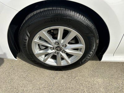 2025 Toyota Camry LE (SE)