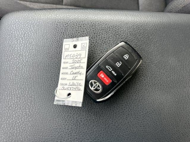 2025 Toyota Camry LE (SE)