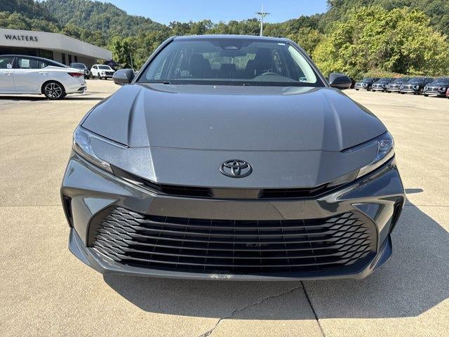 2025 Toyota Camry LE (Natl)