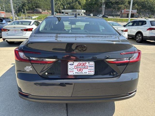 2025 Toyota Camry LE (Natl)