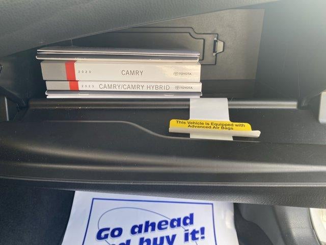 2023 Toyota Camry SE Auto (SE)