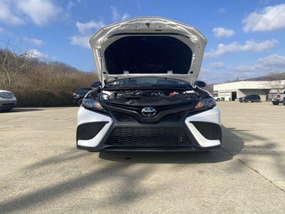 2023 Toyota Camry SE Auto (SE)