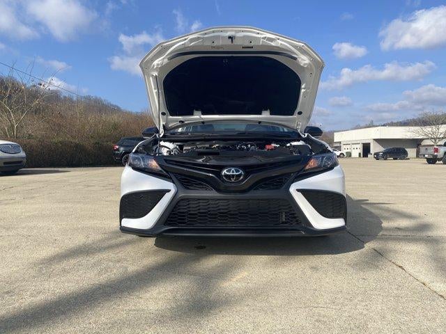 2023 Toyota Camry SE Auto (SE)