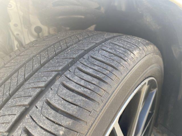 2023 Toyota Camry SE Auto (SE)