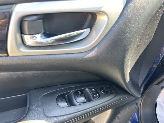 2019 Nissan Pathfinder 4x4 SV
