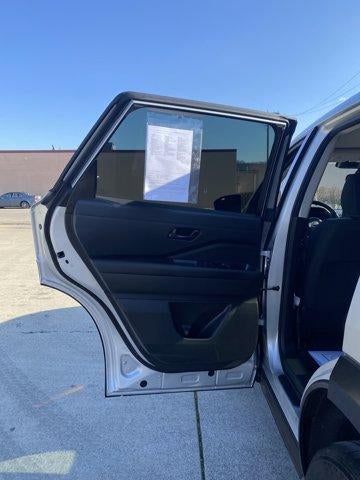 2024 Nissan Pathfinder S 4WD