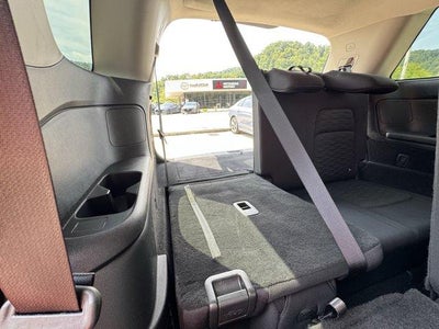 2025 Nissan Pathfinder SV 4WD