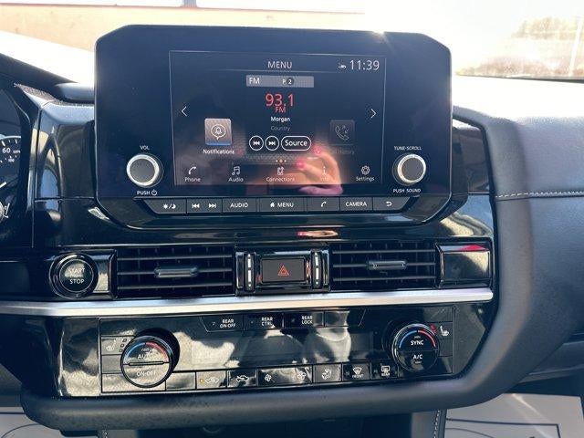 2025 Nissan Pathfinder SV 4WD