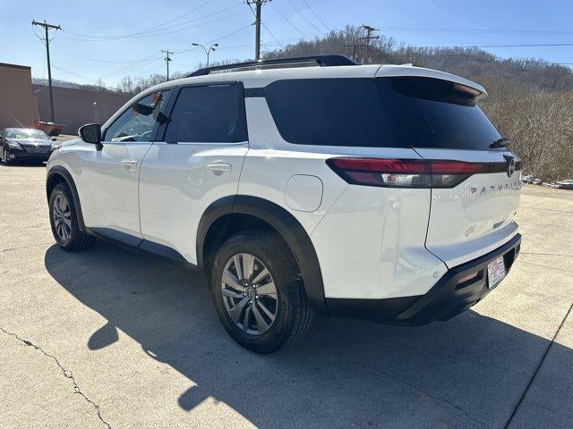 2025 Nissan Pathfinder SV 4WD