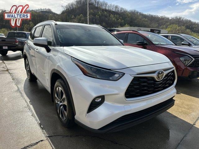 2023 Toyota Highlander XLE FWD (Natl)