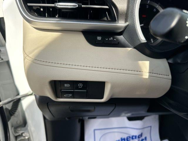 2023 Toyota Highlander XLE FWD (Natl)