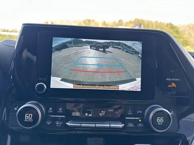 2023 Toyota Highlander XLE FWD (Natl)