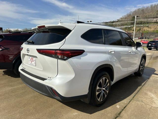 2023 Toyota Highlander XLE FWD (Natl)