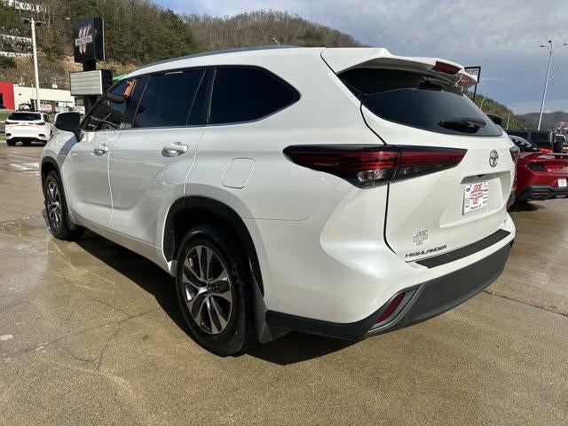 2023 Toyota Highlander XLE FWD (Natl)
