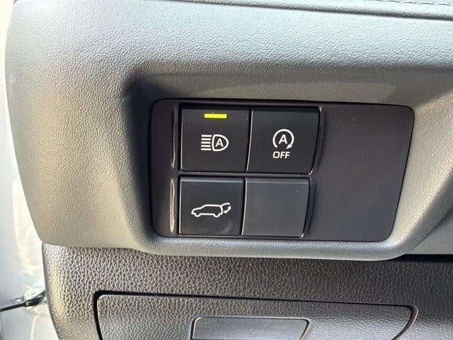 2025 Toyota Highlander LE AWD (Natl)