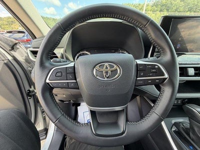 2025 Toyota Highlander LE AWD (Natl)