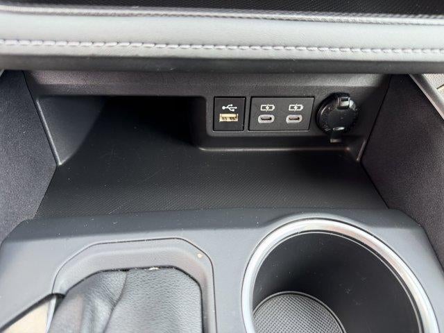 2025 Toyota Highlander LE AWD (Natl)