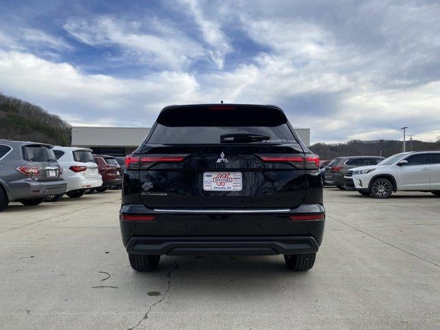 2026 Mitsubishi Outlander ES FWD