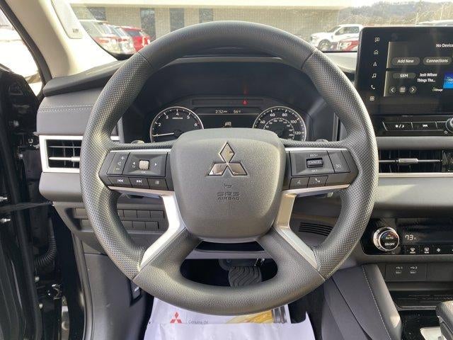 2026 Mitsubishi Outlander ES FWD