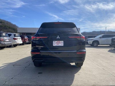 2026 Mitsubishi Outlander ES FWD