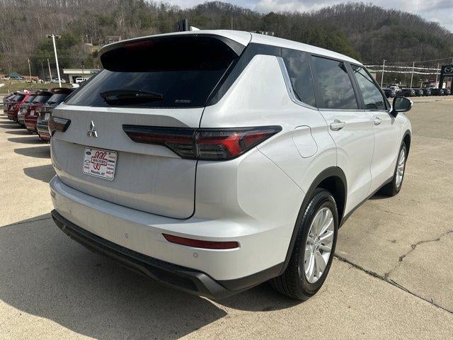 2026 Mitsubishi Outlander ES S-AWC