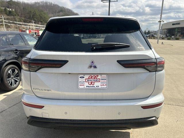 2026 Mitsubishi Outlander ES S-AWC