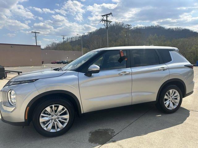 2026 Mitsubishi Outlander ES S-AWC