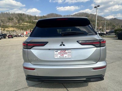 2026 Mitsubishi Outlander ES S-AWC